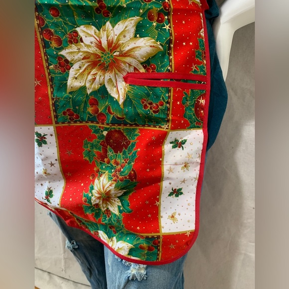Christmas apron poinsettias holy and berries holiday apron Mandil de navidad - Picture 2 of 9